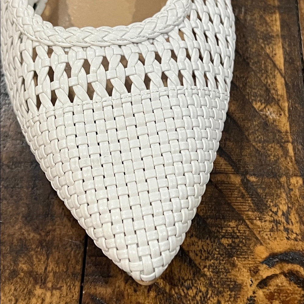 White Woven Pointed Flats by Falls Creek size 11 - Picture 4 of 9